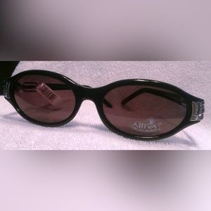 Very Rare Find! Vintage Vogart Sunglasses NEW OLD STOCK - Never Worn